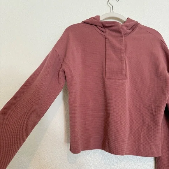 Vuori Bayview Hoodie Pullover Top Women's Sz Xs Rosewood Thermal Knit - Picture 6 of 14